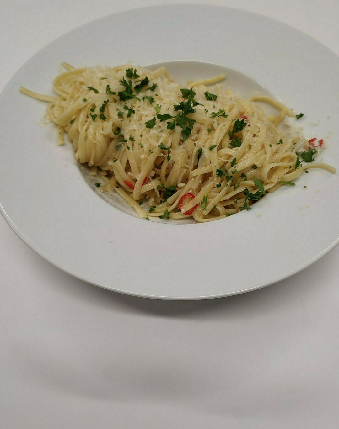 Linguine aglio olio